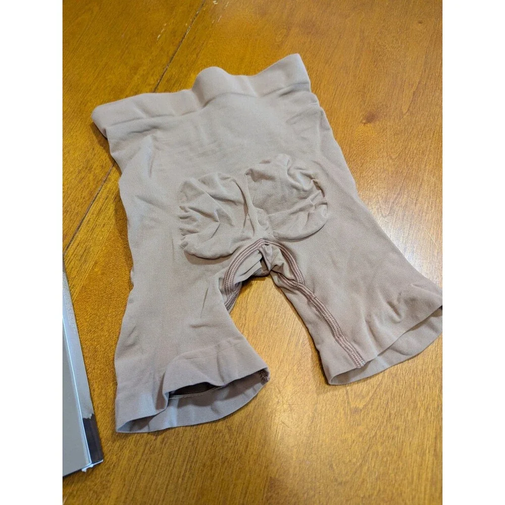 SKIMS Seamless Sculpt Mid Thigh Short Sienna Size S Small Shapewear NIB $40